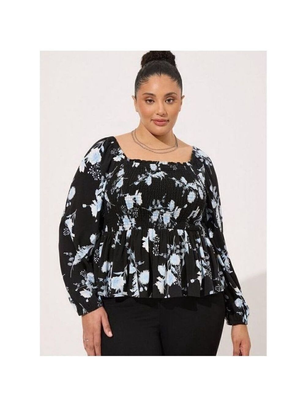 Torrid Rayon Slub Smocked Bodice Long Sleeve Crop Blouse (Size 6X)